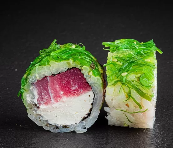 Ролл Грин с тунцом